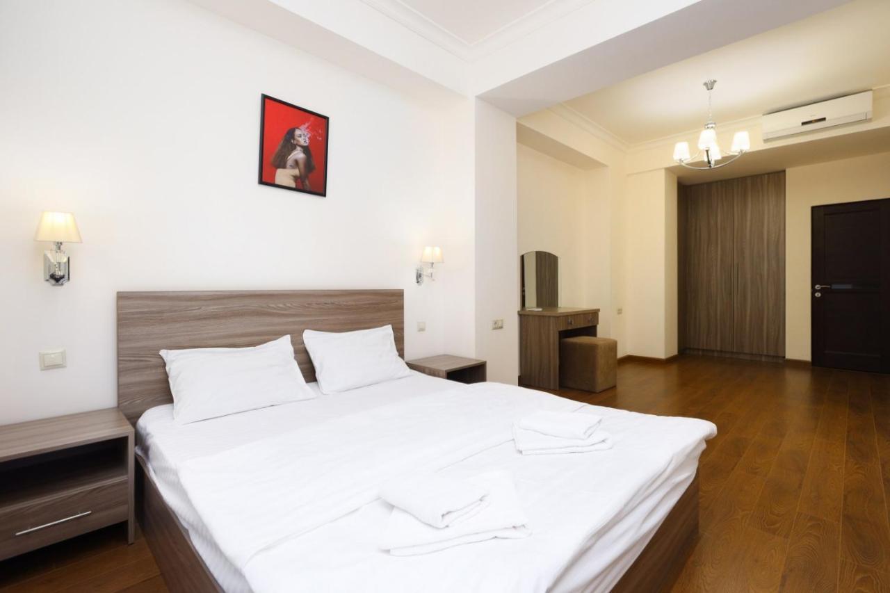 Stay Inn-Apartments On Buzand 17 Yerevan Exterior photo