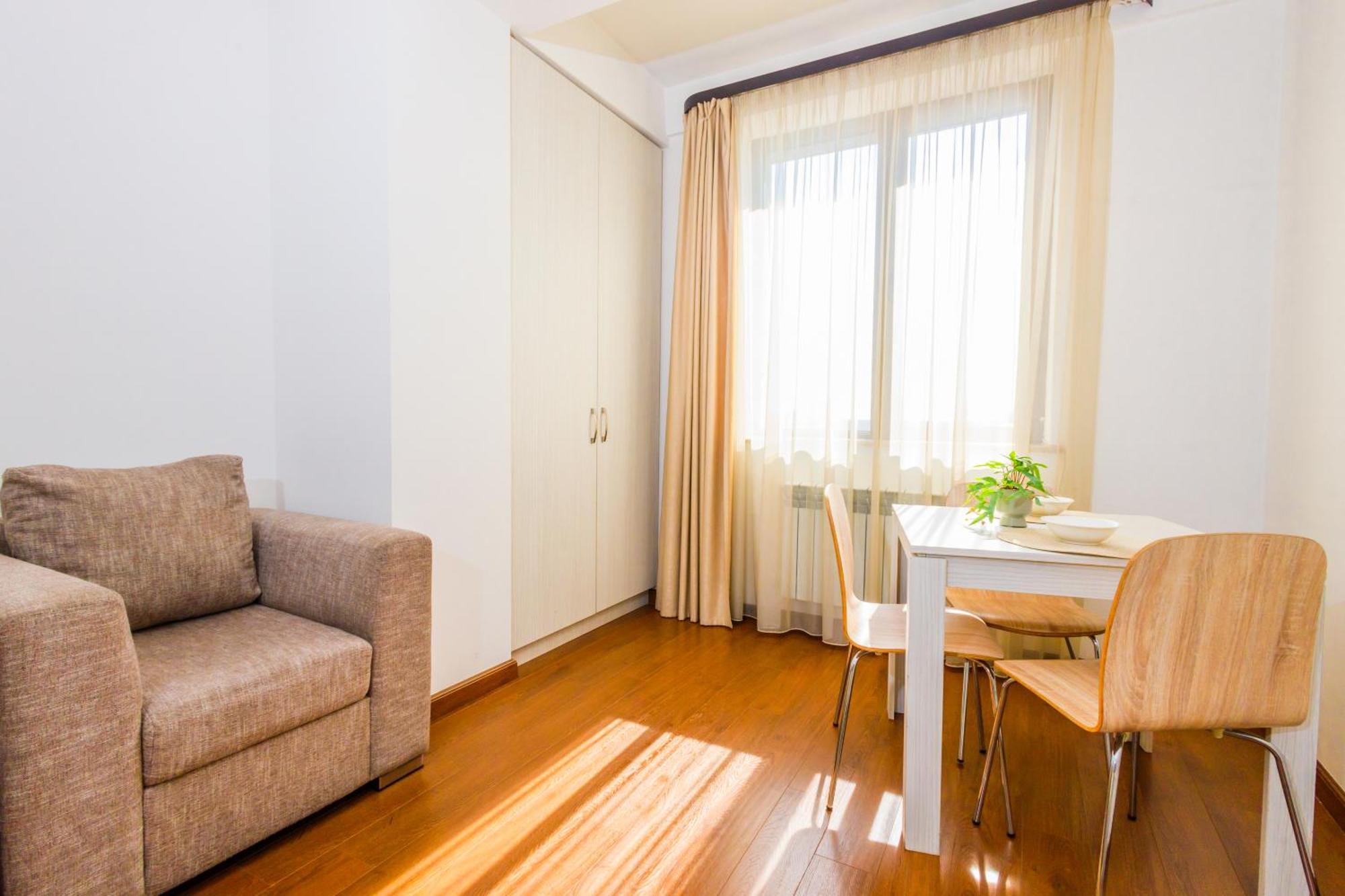 Stay Inn-Apartments On Buzand 17 Yerevan Exterior photo